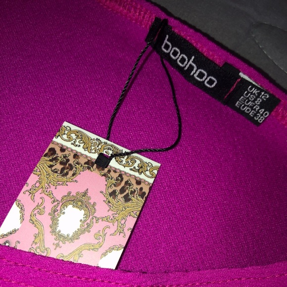 💕BOOHOO HOT Pink Two-Piece Set!💕 - Picture 3 of 4